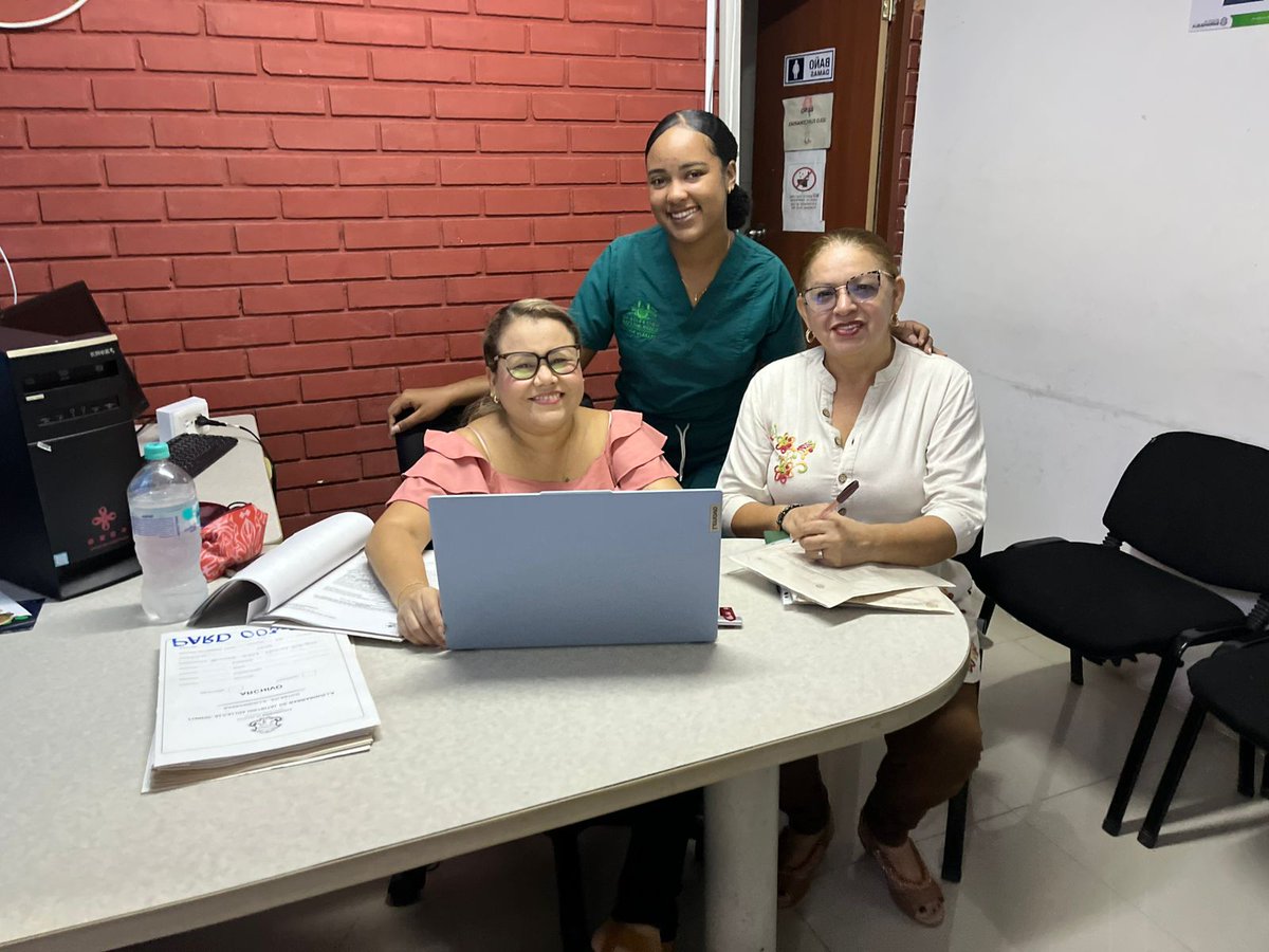 ciiso1972's tweet image. ✔️Desde el CIISO evaluamos procesos y prácticas en proyectos de Paz, Persona Mayor, IDE San José e Identidad y Territorio. Seguimos aportando al bienestar y la transformación social. ✨
Compromiso y acción por el bienestar comunitario. ✨ @unisimon