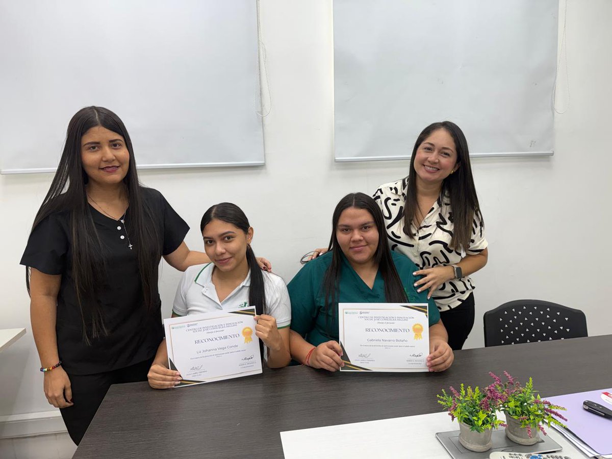 ciiso1972's tweet image. ✔️Desde el CIISO evaluamos procesos y prácticas en proyectos de Paz, Persona Mayor, IDE San José e Identidad y Territorio. Seguimos aportando al bienestar y la transformación social. ✨
Compromiso y acción por el bienestar comunitario. ✨ @unisimon