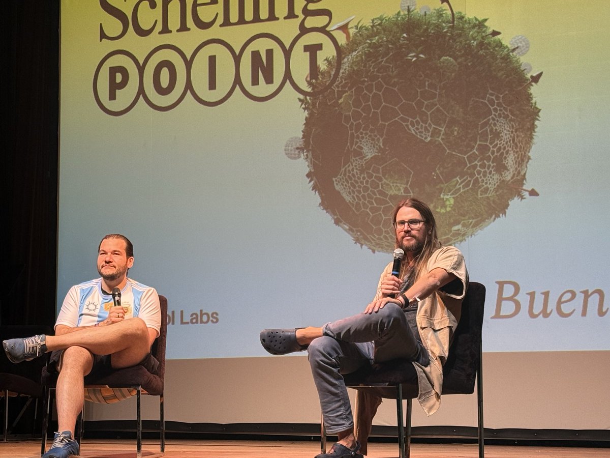 JakeHartnell's tweet image. “Corporations have existed for 300 years and DAOs have existed for 5, let them cook.” ~@owocki 

💯