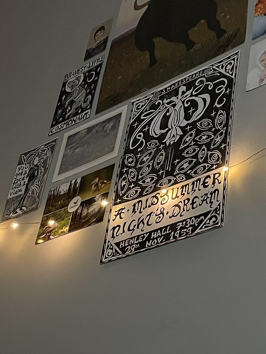 kiwiluvsdps's tweet image. I kinda wanna find more handmade dps themed art and such 👀