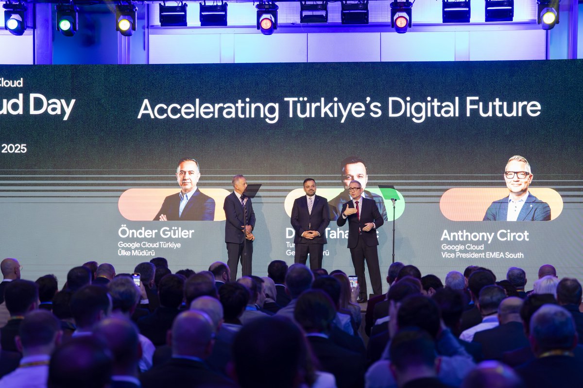 Bugün, Google Türkiye’nin ev sahipliğinde düzenlenen Google Cloud Day etkinliğinde; ülkemize kazandıracağımız dev yatırımın detaylarını paylaşmanın heyecanını yaşadık.

Türkiye’nin verisinin Türkiye’de kalmasını sağlayan ve dijital egemenliğimiz adına kritik önem taşıyan bu