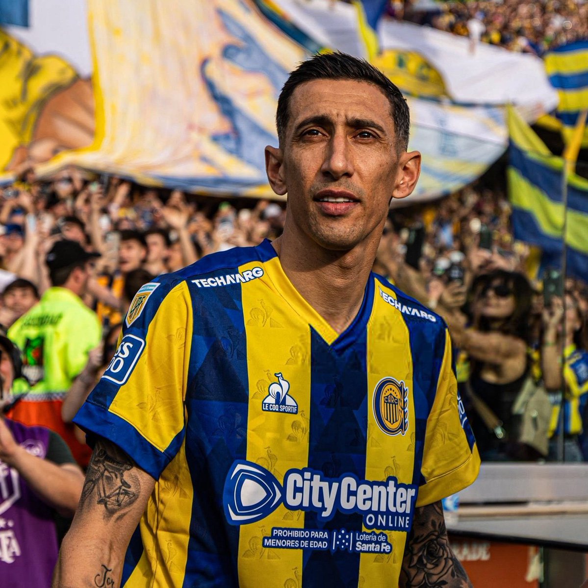 OsvaldoTripero's tweet image. Propongo insultar a este muerto de hambre en todas las canchas en todas las redes sociales, a él y a su mujer. Seamos todos anti central, anti di María y anti Afa!!