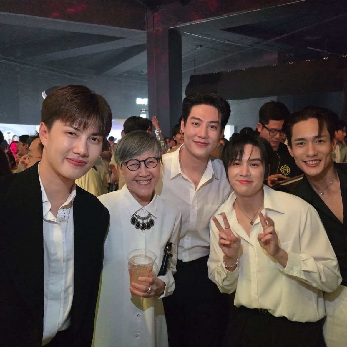 Kitywinterbaby's tweet image. 隨意拍照都可以是畫報😍😍😍

Cr. Timaura ig

#SailubPon
#PonThanapon
#SpySailub
#BENZALERT 
#PonThanapon