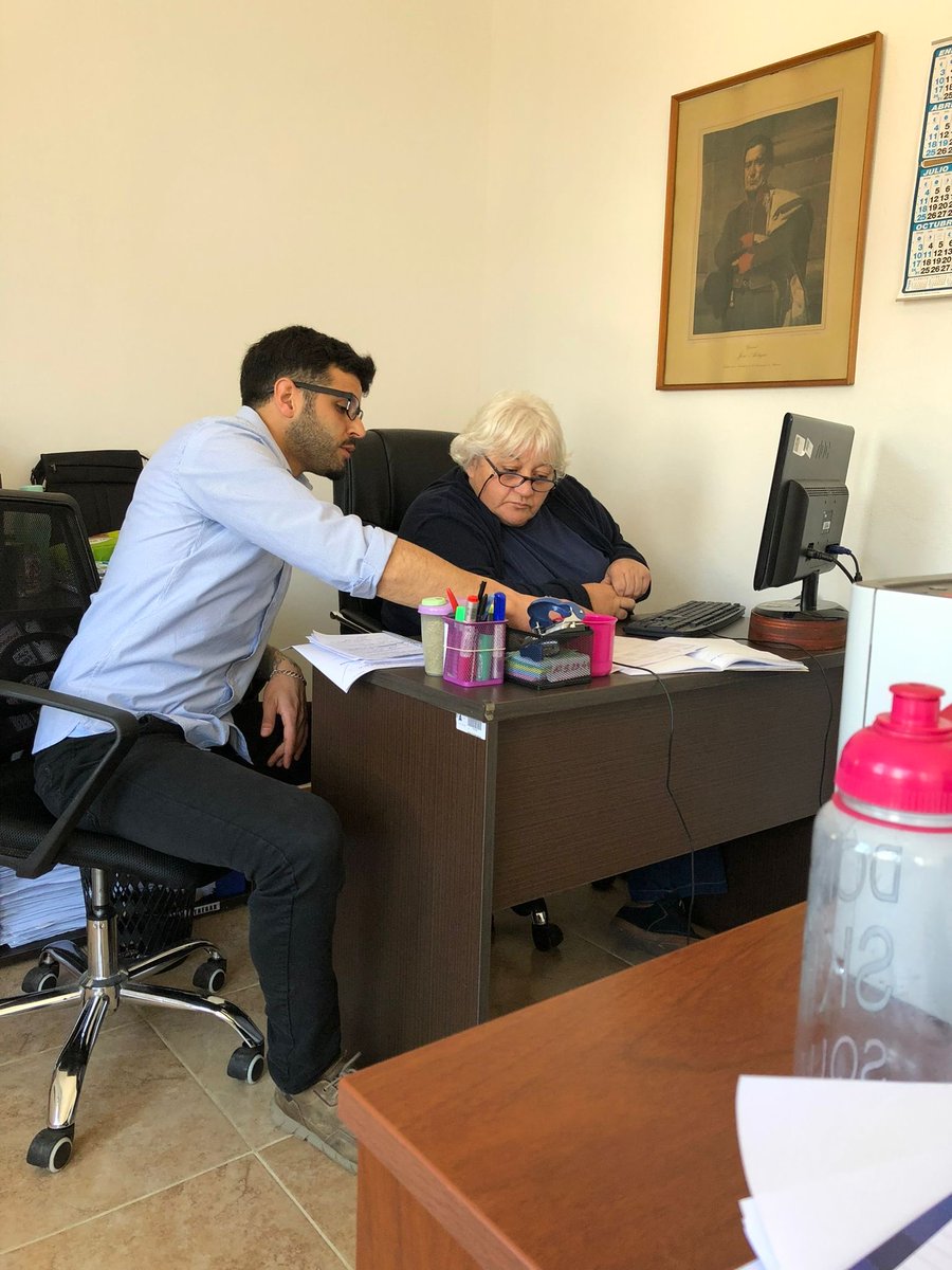 M1973Diego's tweet image. Yo capacitando compañeras 🤓