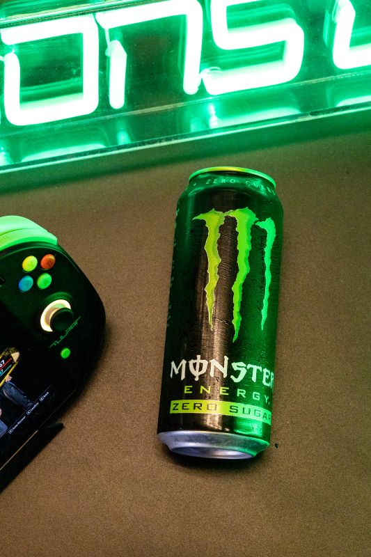 Monster Energy Pt tweet media