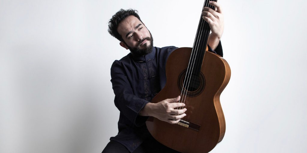 ❗️El próximo miércoles 26 de noviembre el guitarrista 🇲🇽 Alejandro Nava ofrecerá un concierto 🎶en el Instituto Cultural.

¡Te esperamos!

shorturl.at/YCVL1

📍ICME
📆 26 de noviembre
🕖 19.00 horas

#DiplomaciaPúblicaMX #DiplomaciaCulturalMX