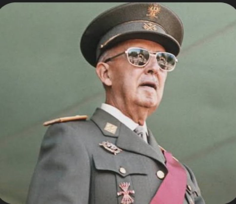 Hoy hace 50 años qué murió éste perro tirano, asesino, genocida y fascista.

Aún así su veneno sigue contaminando.
Con lo cuál algo no se ha hecho bien.