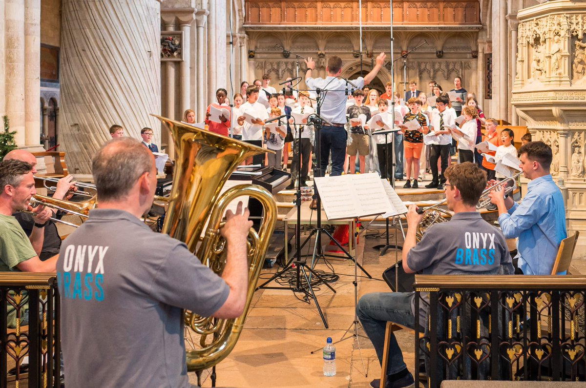 Norwich Cathedral tweet media