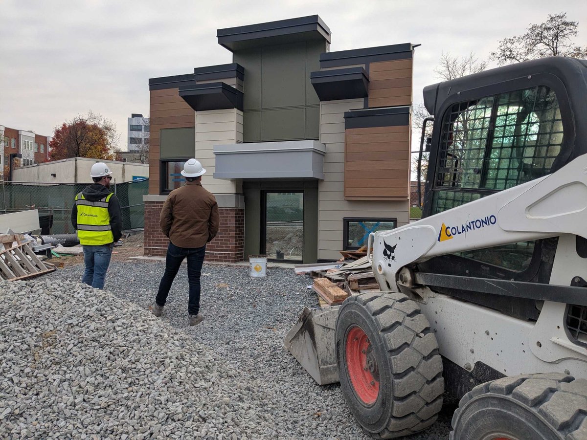 trunk_tools's tweet image. Our Trunkies were on the move last week! Kelsey V., Tyler M. &amp;amp; Jayson L. visited our customer Colantonio in Boston. Huge thanks to Andy Kantorski for hosting!

We love learning directly from the builders we empower.

👷‍♂️ Meet more of our customers: hubs.la/Q03Vf_-f0