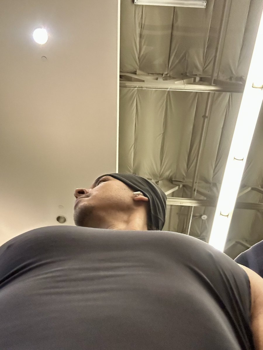 Adventure_papi's tweet image. POV: