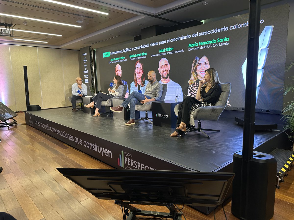 ValoraAnalitik's tweet image. 🚛 En el foro #PerspectivasEconómicas - Valle llega el Panel 3: Infraestructura, logística y conectividad, un espacio clave para entender los desafíos y oportunidades que impulsan el crecimiento del suroccidente colombiano.

La conversación estará moderada por Juan Carlos Castro…