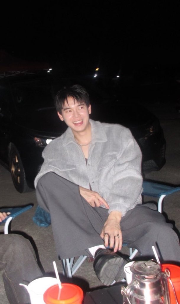 chugotmyhearty's tweet image. มึงจะให้กุทำไงกะฮี 😭😭😭😭😭😭 หน้าหล่อชิบหาย กุว่าหยิ่นโกนหัวมันก้ยังหล่อ ฮือ ฮึก ฮืออ ทำไมต้องมีหยิ่นคนเดียวด้วย กุไม่ยอม ฮืออ ฮึก ฟืด ๆ หล่อ สูง180+ หุ่นก้ดี รักหมา รักครอบครัวใส่ใจคนรอบข้าง ฮืออ ฮึก ฮือ เสียใจว่ะ ฮือ