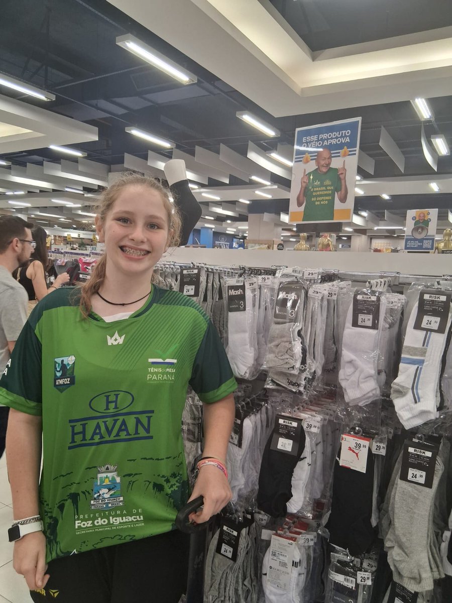 Comprando meias na melhor loja do Brasil <a href="/havanoficial/">Havan</a> 
Afinal atleta também precisa de meias.
🙏🇧🇷💚🏓