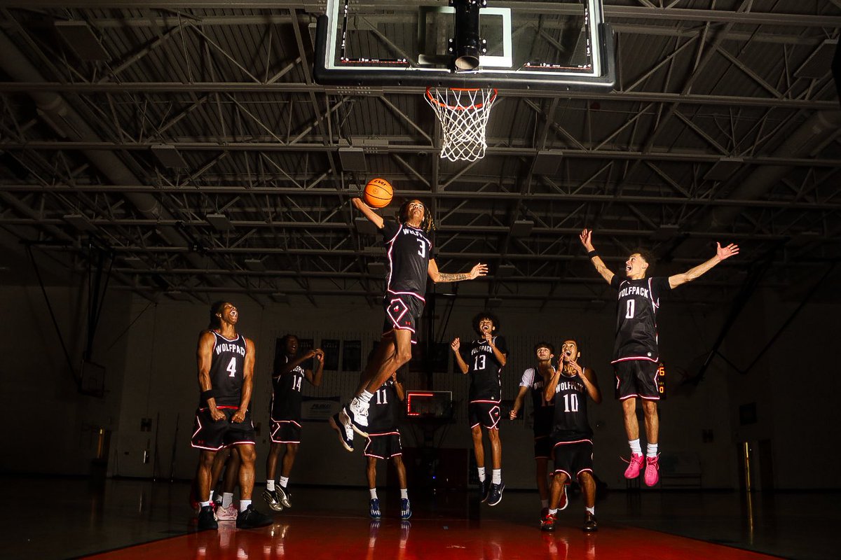 Loading …. ✅ #ThePack 🐺