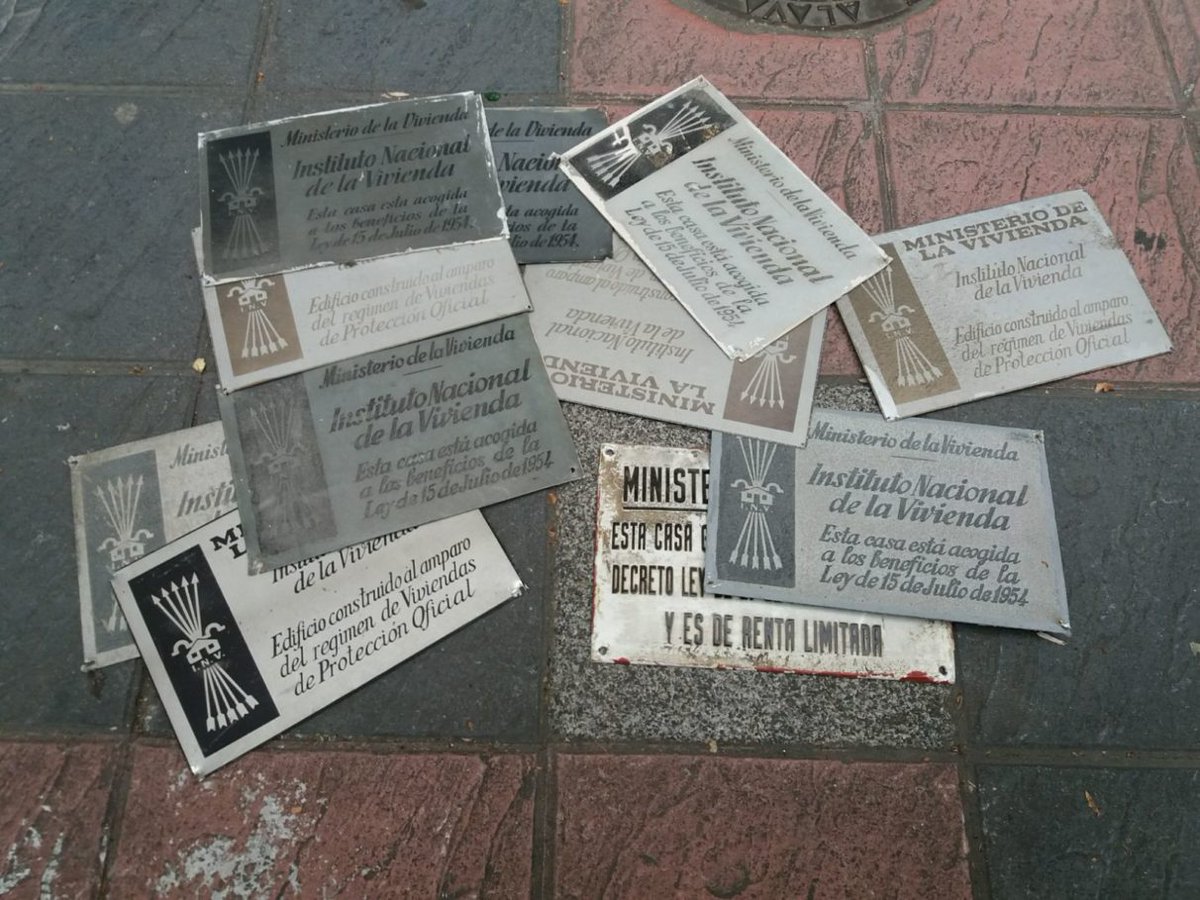 LamiakEH's tweet image. Son de Latón, Pablo.
Ni siquiera llevan un simple galvanizado, no valen ni para fundir.
¿Sabes que es un galvanizado?.
Si,ya las hemos quitado casi todas.
🤔🤔🤔🤔🤔