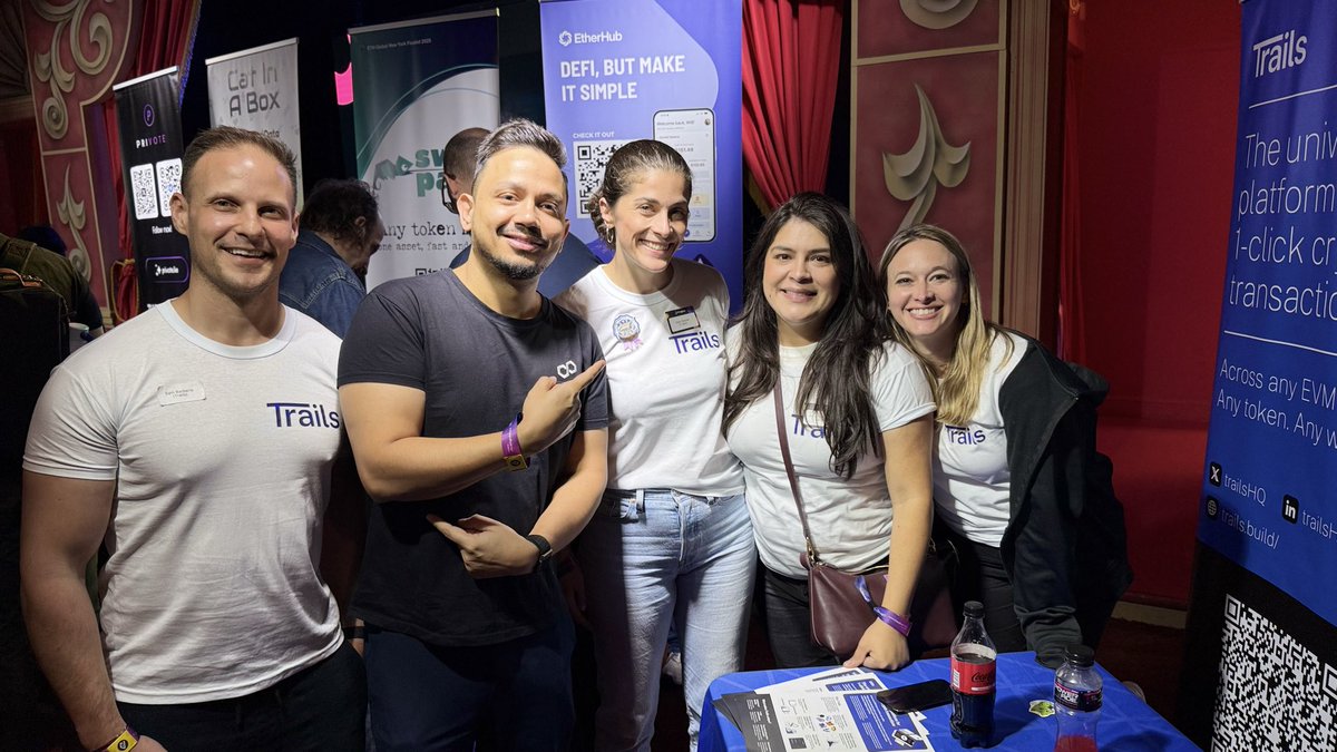 Some of the <a href="/TrailsHQ/">Trails</a> crew hanging with <a href="/0xPolygon/">Polygon | POL</a> and <a href="/katana/">katana ⚔️</a>