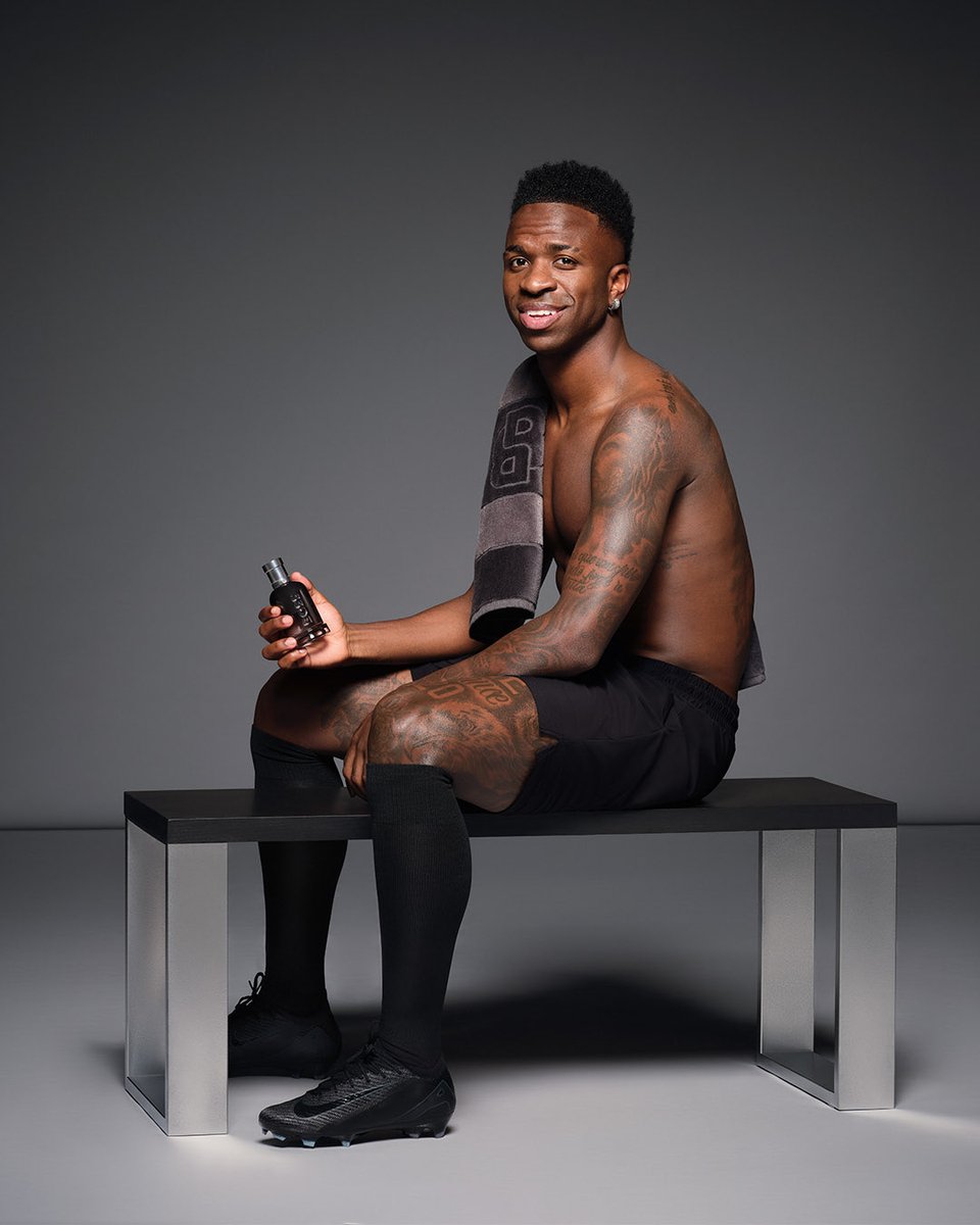 vinijr's tweet image. Bold. Balanced. Fresh.
Boss Bottled Beyond is my go to fragrance.

#BOSSrecognizeBOSS