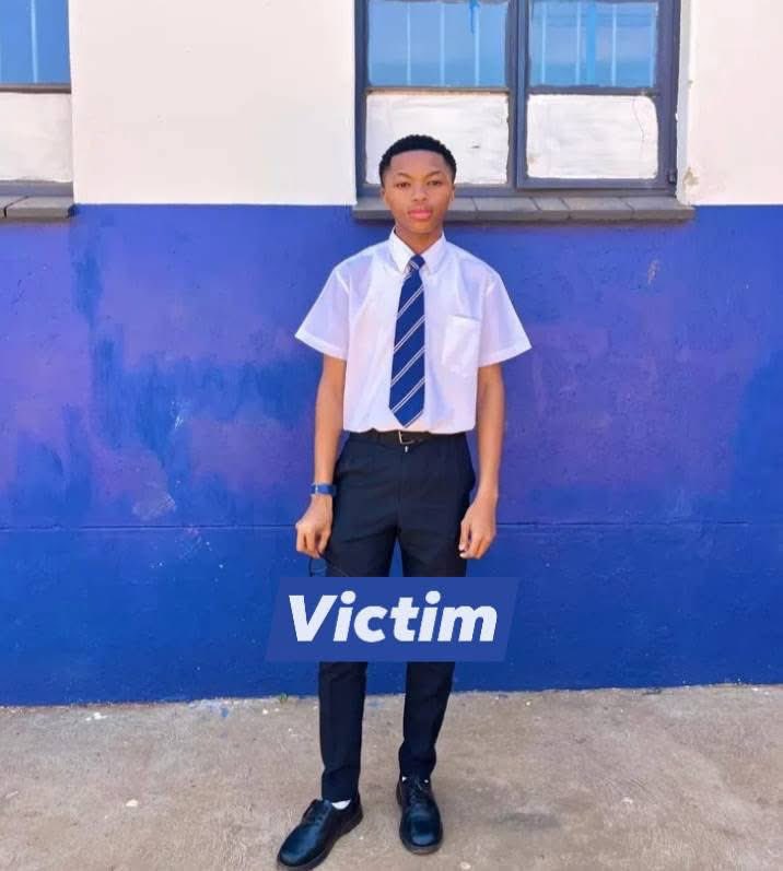 BREAKING NEWS! 

SCHOOL TEACHER HAVE BEEN ARRESTED THIS MORNING FOR THE CASE OF ASSAULT AND SEXUAL HARASSMENT TOWARDS A GRADE 10 LEARNER.

Police confirmed an arrest of Maths Teacher Miss Deliwe Chantel Phehli (30) for the case of Assault and Sexual harassment.

This happened few