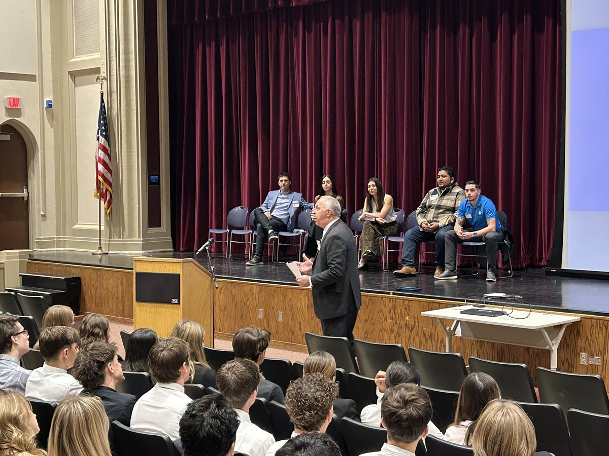 Thank you to all the local business leaders who attended our BPA breakfast this morning! It was great to hear you share your insights with our future business leaders. Special shoutout to Mr. Jarosz for organizing this community event! <a href="/CHSD94/">Community HS Dist 94</a>