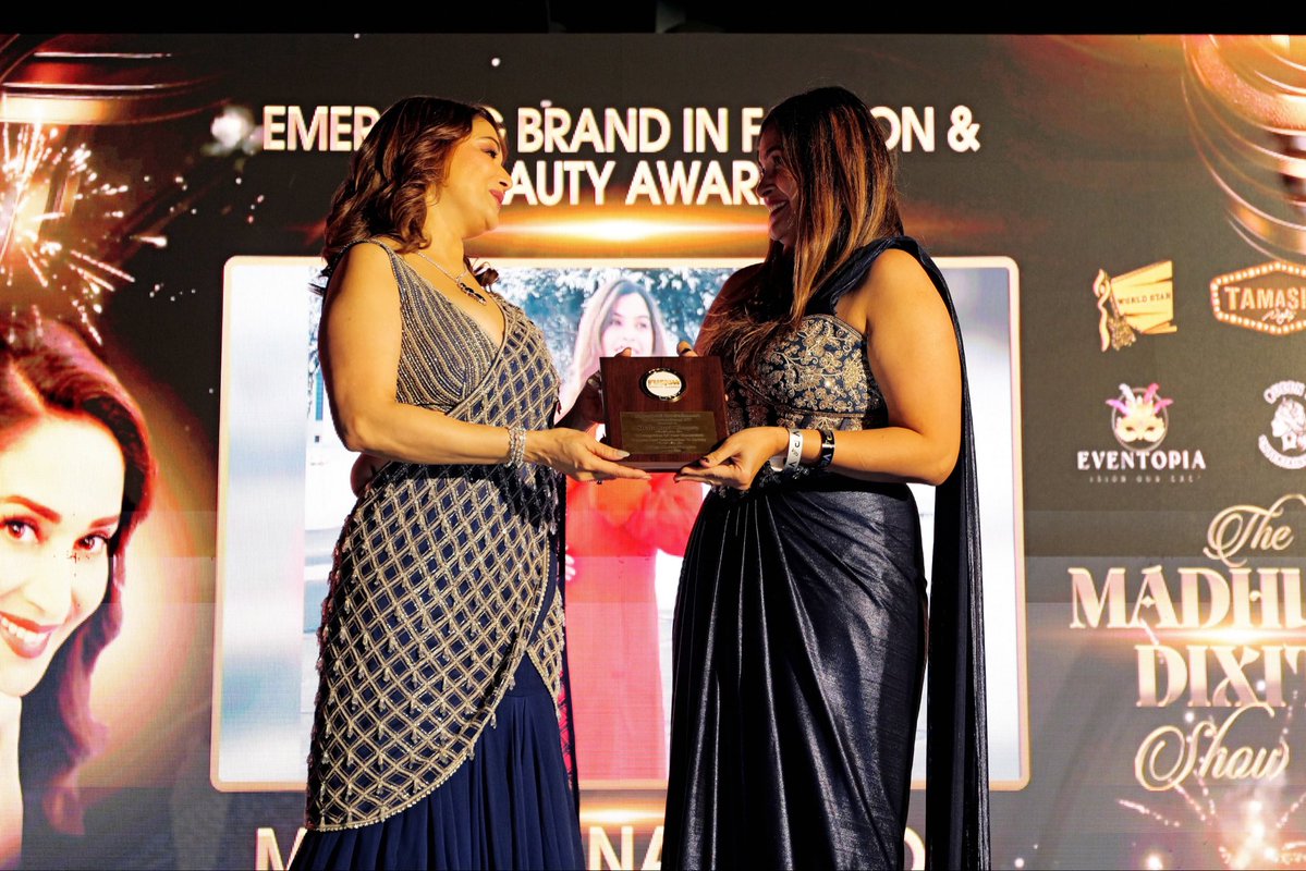 MyModaGlam's tweet image. ✨ Proud moment for MyModaGlam! Honored to receive the Best Emerging Fashion &amp;amp; Beauty Brand award — presented by @MadhuriDixit in New York City.
This is just the beginning. 💫
@TheCut @nyfw @weNYC
#MyModaGlam #NYCFashion #FashionAwards #WomenInBusiness