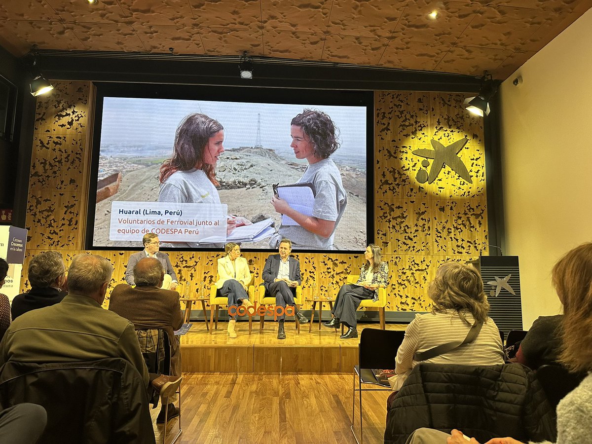CODESPA's tweet photo. ¡Comenzamos nuestra última jornada en @CaixaForum ! Nuestro #ciclocaixaforum está llegando a su fin pero aún queda una conversación por tener. Hablaremos con @Repsol @ferrovial_es y @TekniaGroup del papel de las empresas en la transformación social: filantropía y voluntariado 🌱 https://t.co/pXQMCyygOv