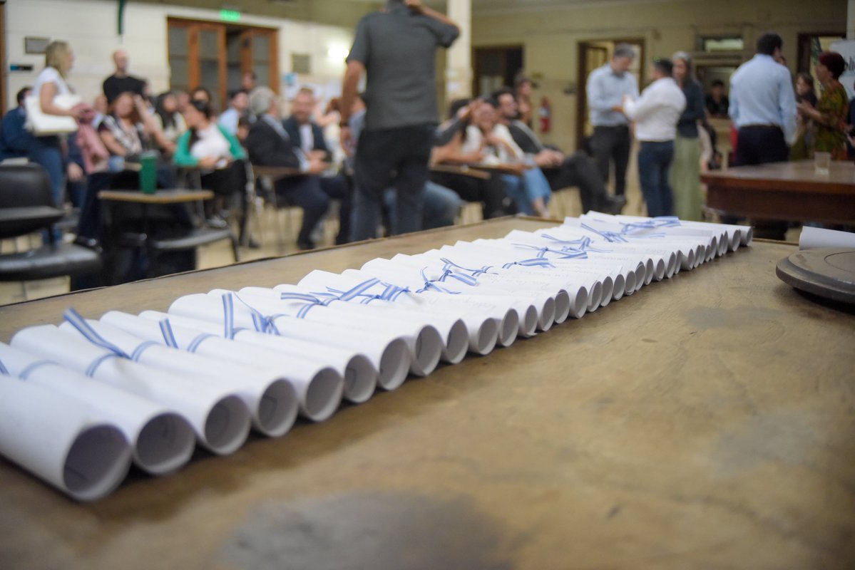 nkreplak's tweet image. Presentamos un número especial de la Revista Salud Publica sobre Salud Mental en la Provincia ✨📖

💬 Este nuevo número y refleja la transformación que estamos construyendo de manera colectiva e interdisciplinaria a partir de investigación y prácticas que fortalecen el modelo de…