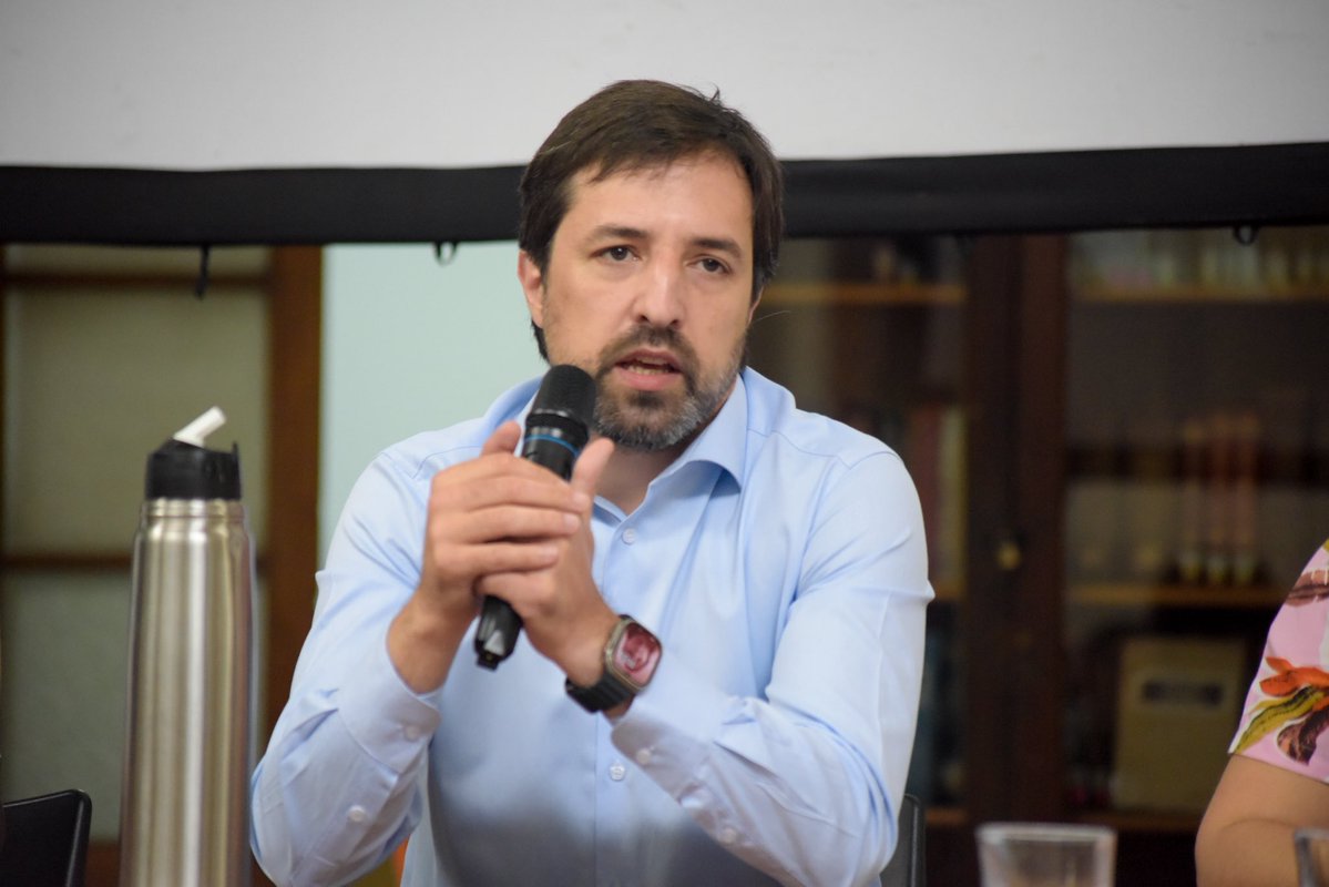 nkreplak's tweet image. Presentamos un número especial de la Revista Salud Publica sobre Salud Mental en la Provincia ✨📖

💬 Este nuevo número y refleja la transformación que estamos construyendo de manera colectiva e interdisciplinaria a partir de investigación y prácticas que fortalecen el modelo de…