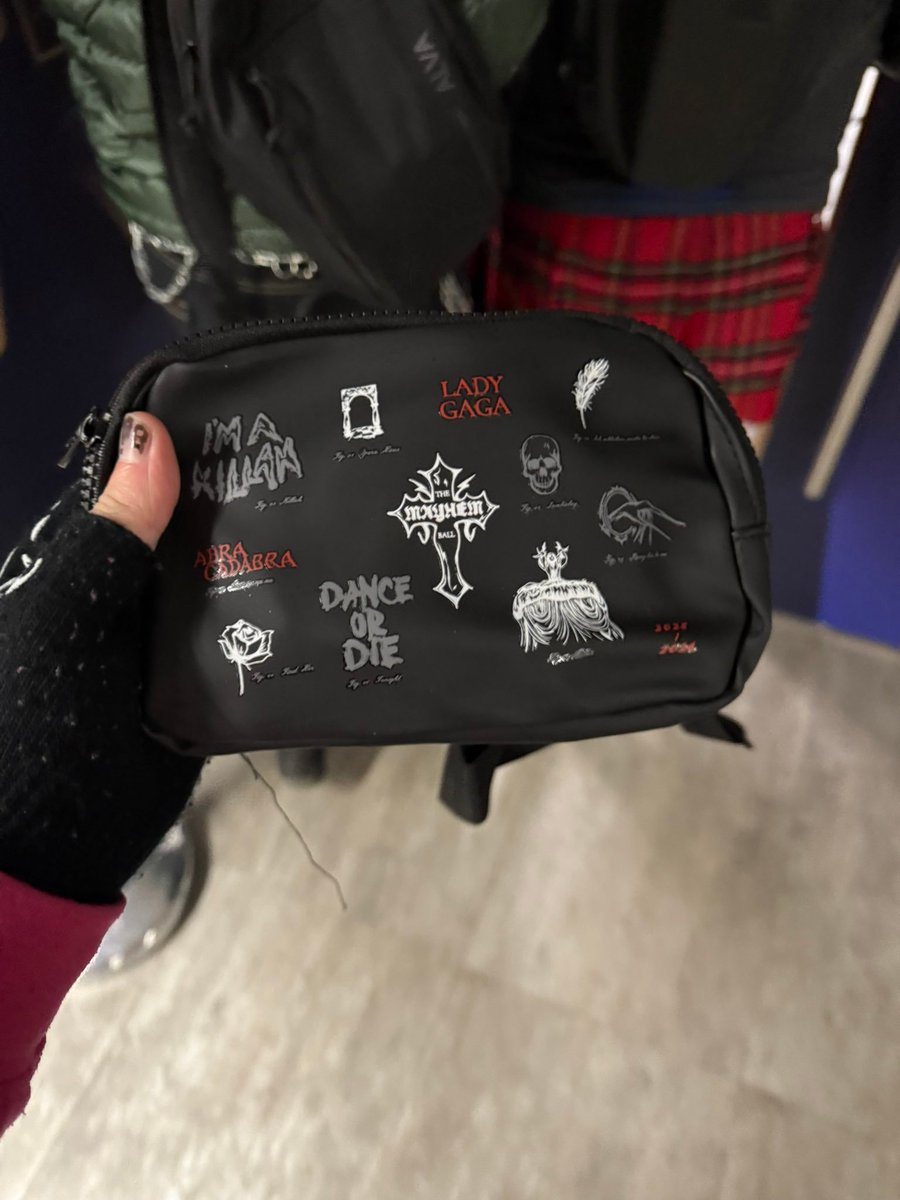 ladygaganownet's tweet image. MAYHEM Ball VIP merchandise includes a bumbag and a pack of cards.

📷 @GagaBrookes
