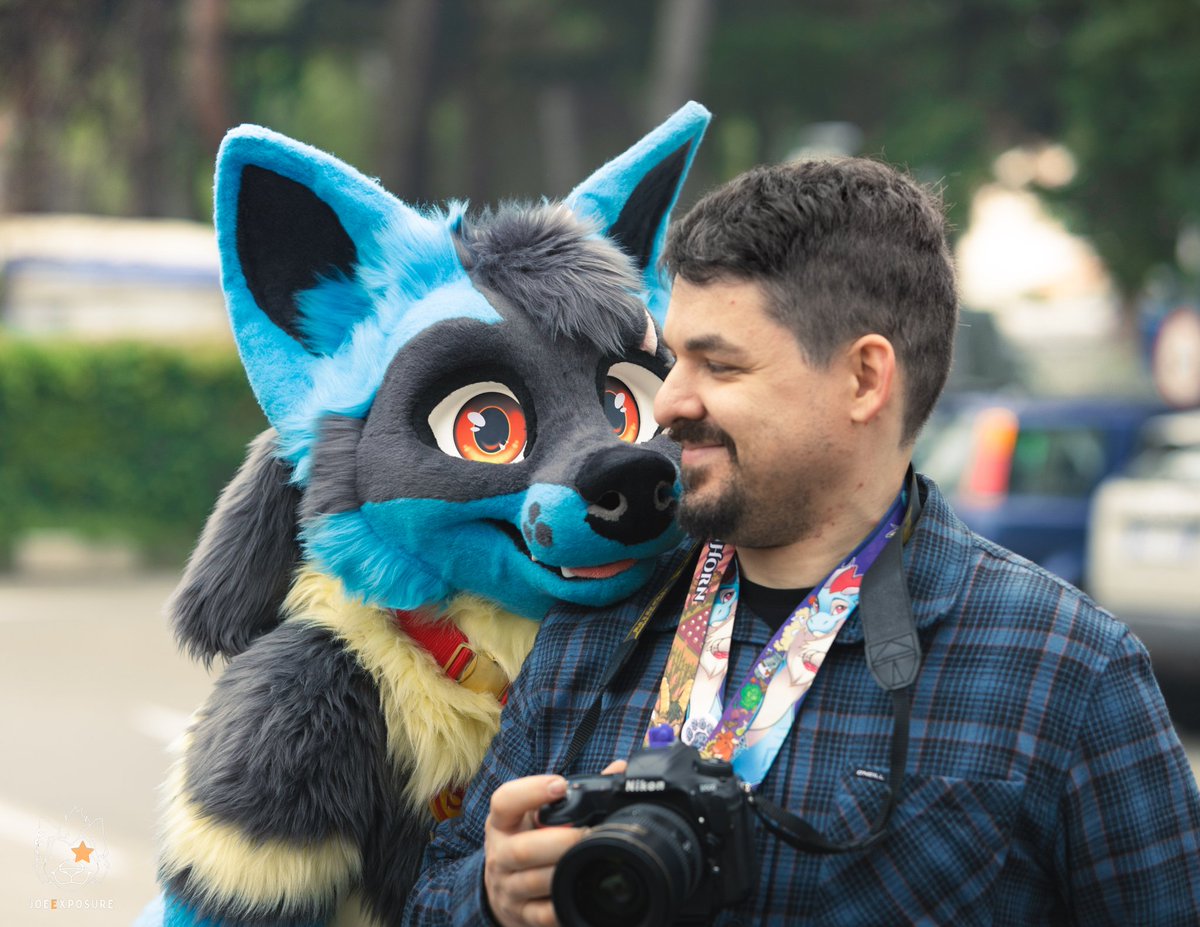 What would you do if random Lucario rests on your shoulder? 🦴