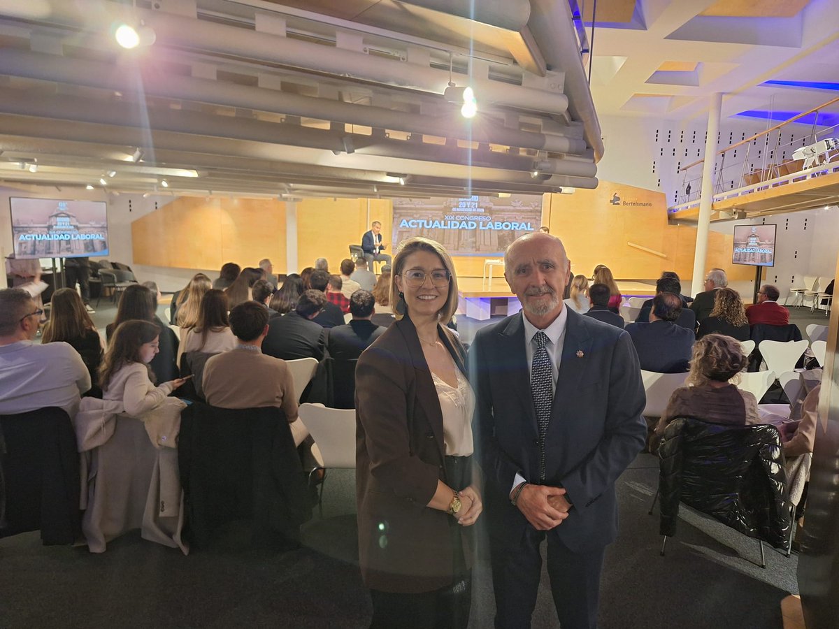 Hoy hemos asistido a la inauguración del XIX Congreso de Actualidad Laboral , organizado por el <a href="/GSocialesMadrid/">Colegio Oficial de Graduados Sociales de Madrid</a> 

Un foro de debate fundamental para analizar el futuro del ámbito sociolaboral en nuestro país.

¡Enhorabuena por el éxito del Congreso!