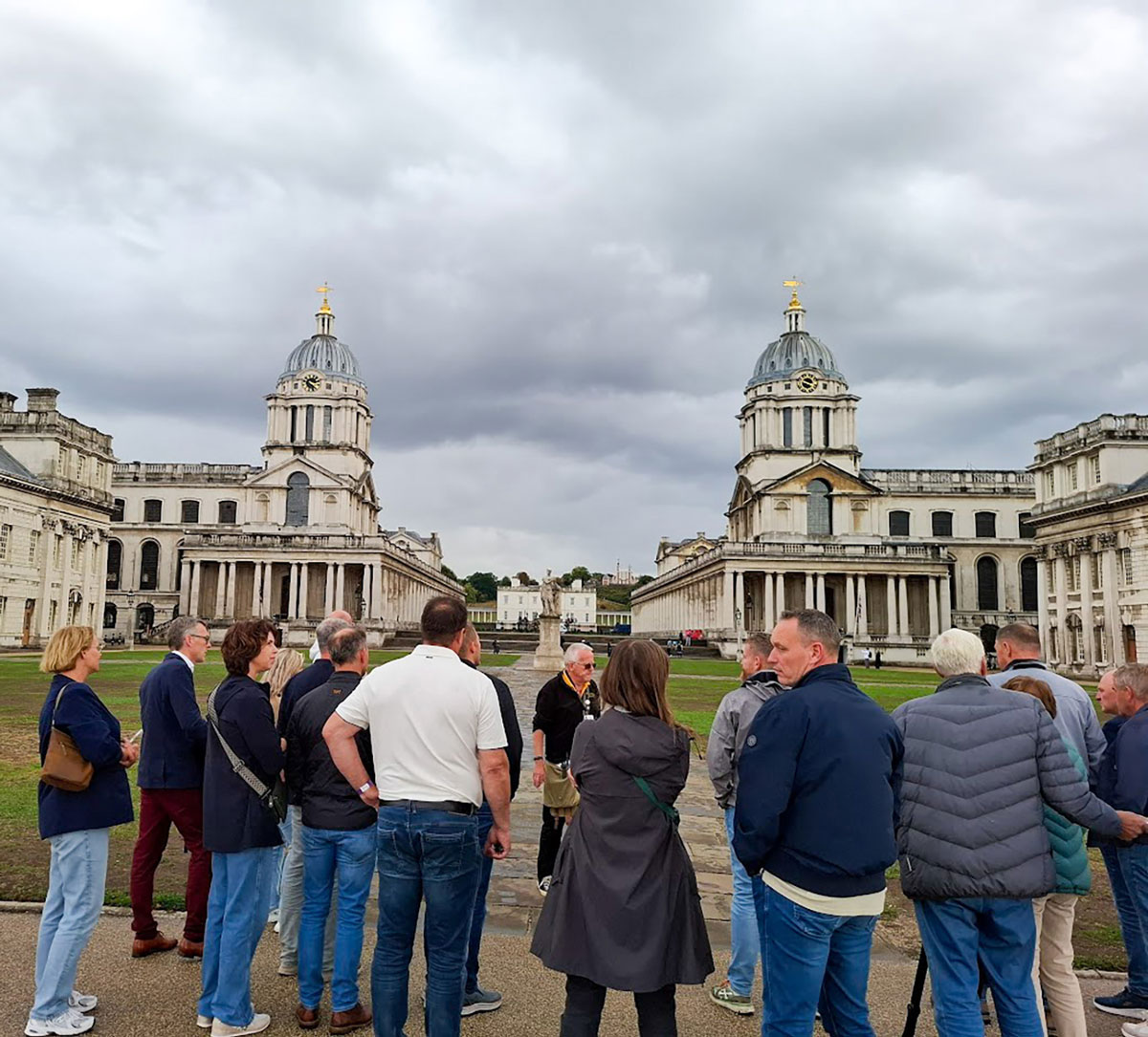 Het Neerlandch Stucgilde als Engelandvaarders

Wie bij Het Neerlandsch Stucgilde is aangesloten, weet dat er altijd verrassende excursies op het programma staan. Dit keer stond Engeland op het programma.

mebest.nl/2025/11/20/het…