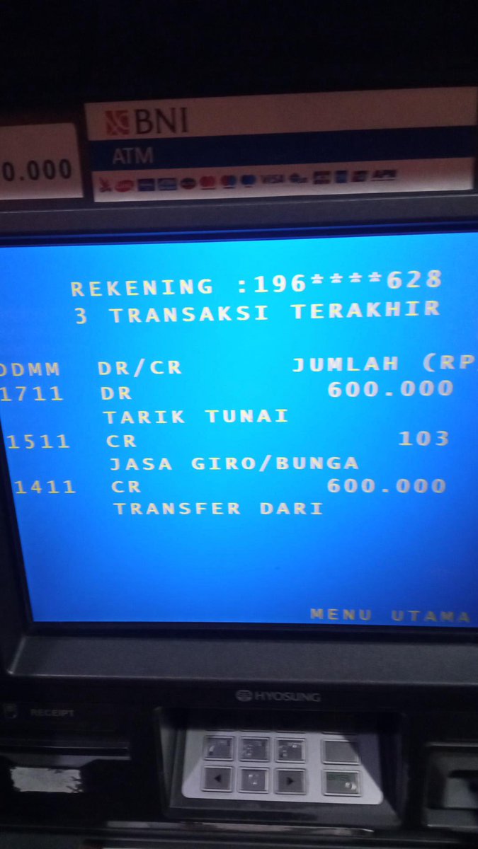merapi_uncover's tweet image. Permisi min
Mau cerita

Saya sering ngangkring di daerah Krapyak, penjualnya sudah sepuh, sekitar 70 an th, tadi pas saya kesana disuruh cek ATM nya ( ATM bantuan sejahtera), sebelumnya ATM-nya dititipkan ke orang.

Beberapa hari sebelumnya tetangganya yg juga penerima bantuan…