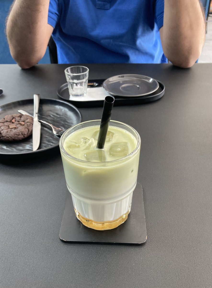 serotonin_ir's tweet image. #آبان 🌥️