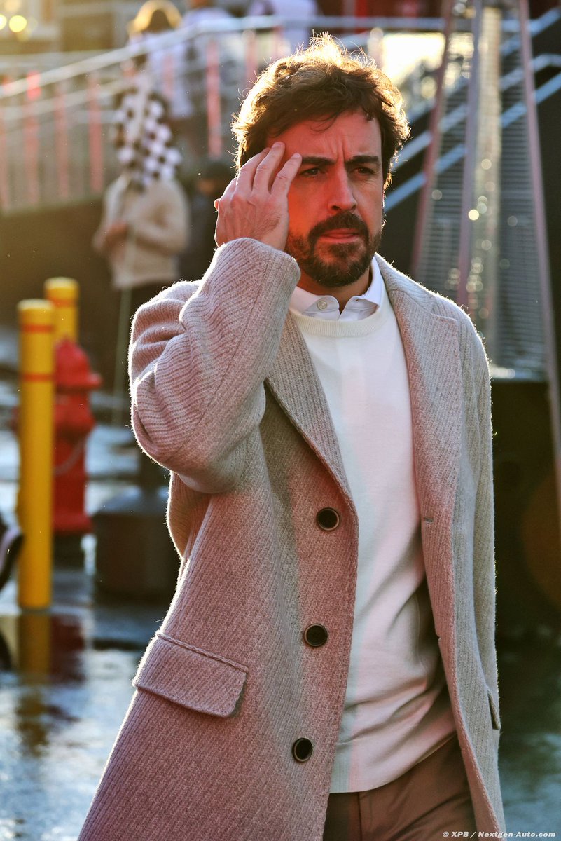 Supportalonso_'s tweet image. ¡Señor Carisma! @alo_oficial 😍