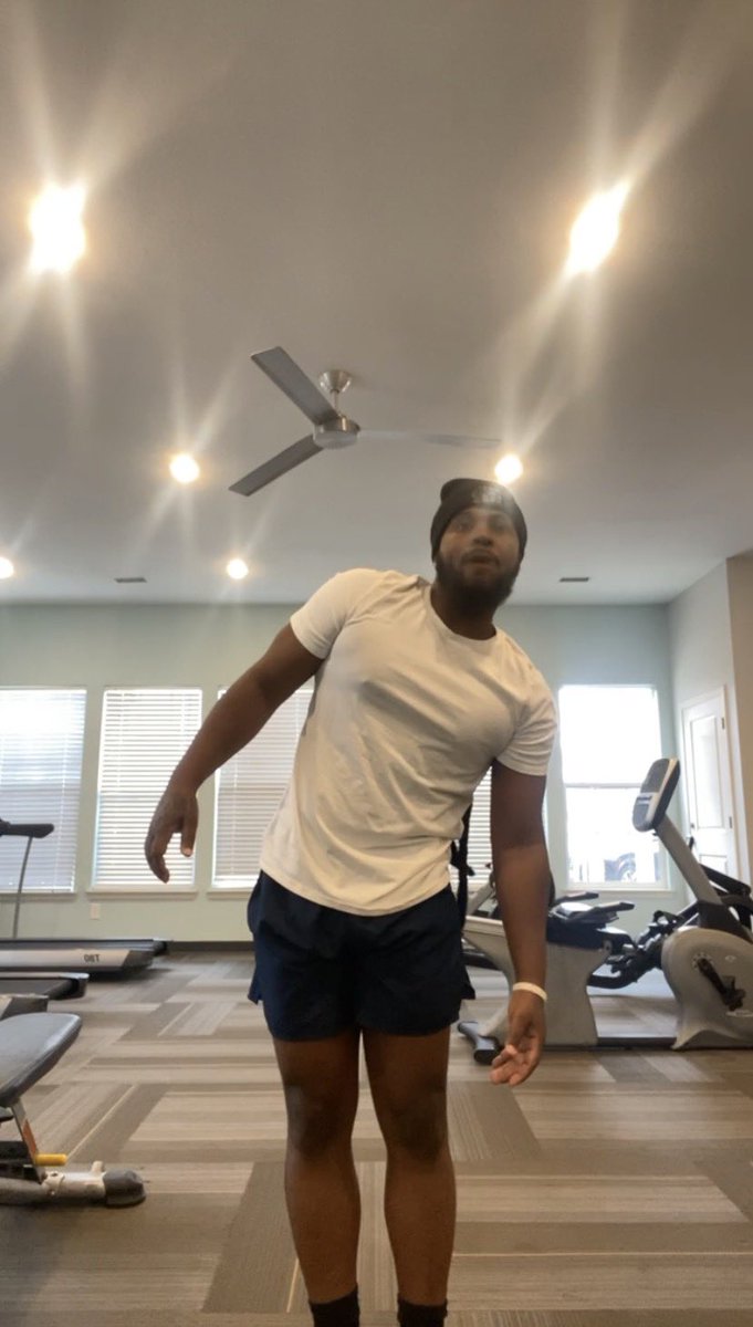 stillcanon's tweet image. One thang fasho, that program everyday 💰🌎🎥📸