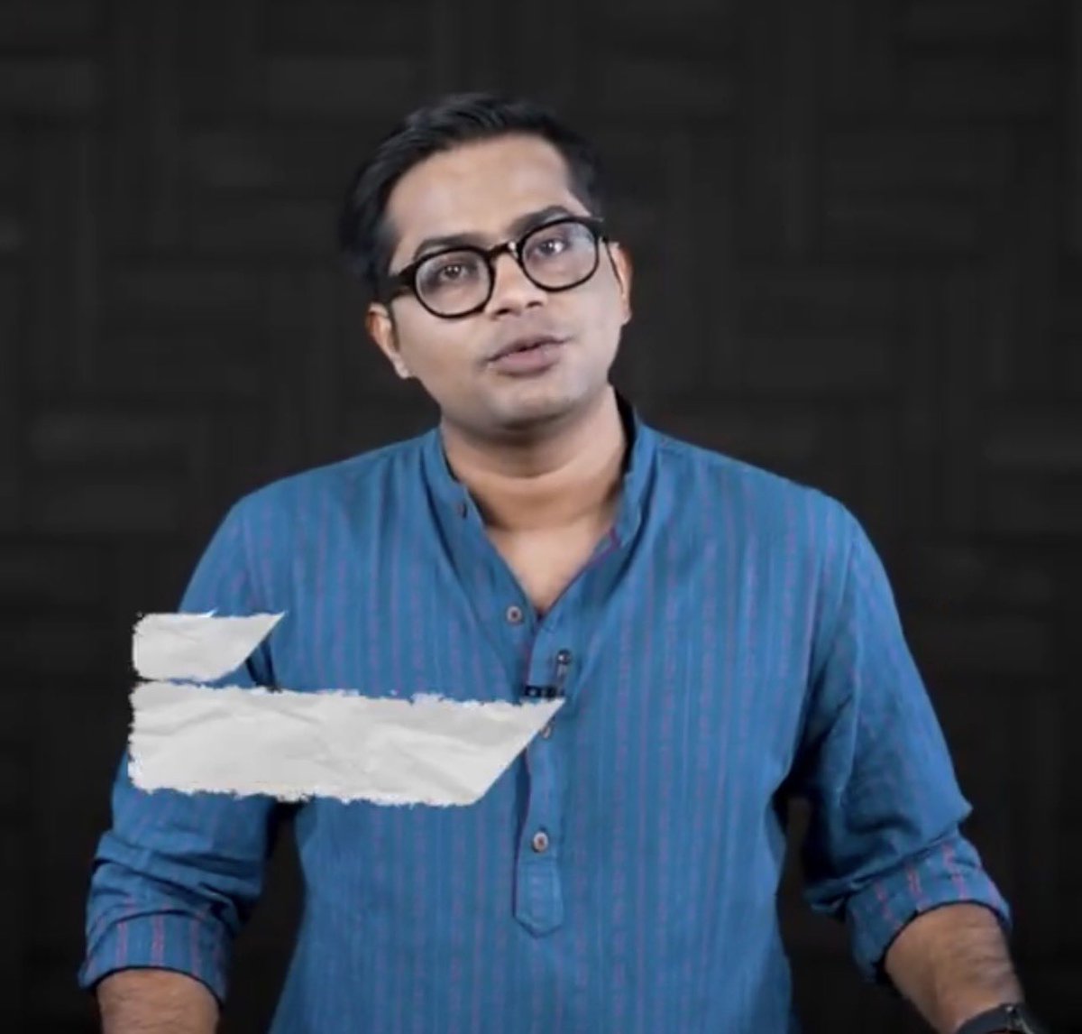 ComradeMalal's tweet image. अनिल शारदा अपने स्त्रैण छवि के आड़ में पीपल्स जर्नलिज्म का ढोंग रचता है। विभिन्न नेताओं का इंटरव्यू करते हुए ख़ुद को लेफ्ट सेंट्रिक प्रेजेंट करता है। यह धूर्त आदमी बिहार इलेक्शन में अपने नए बनाये चैनल जो संदिग्ध तौर पे कांग्रेस फंडेड है  को प्रमोट करने के लिए बिहार आया था।

इसने…