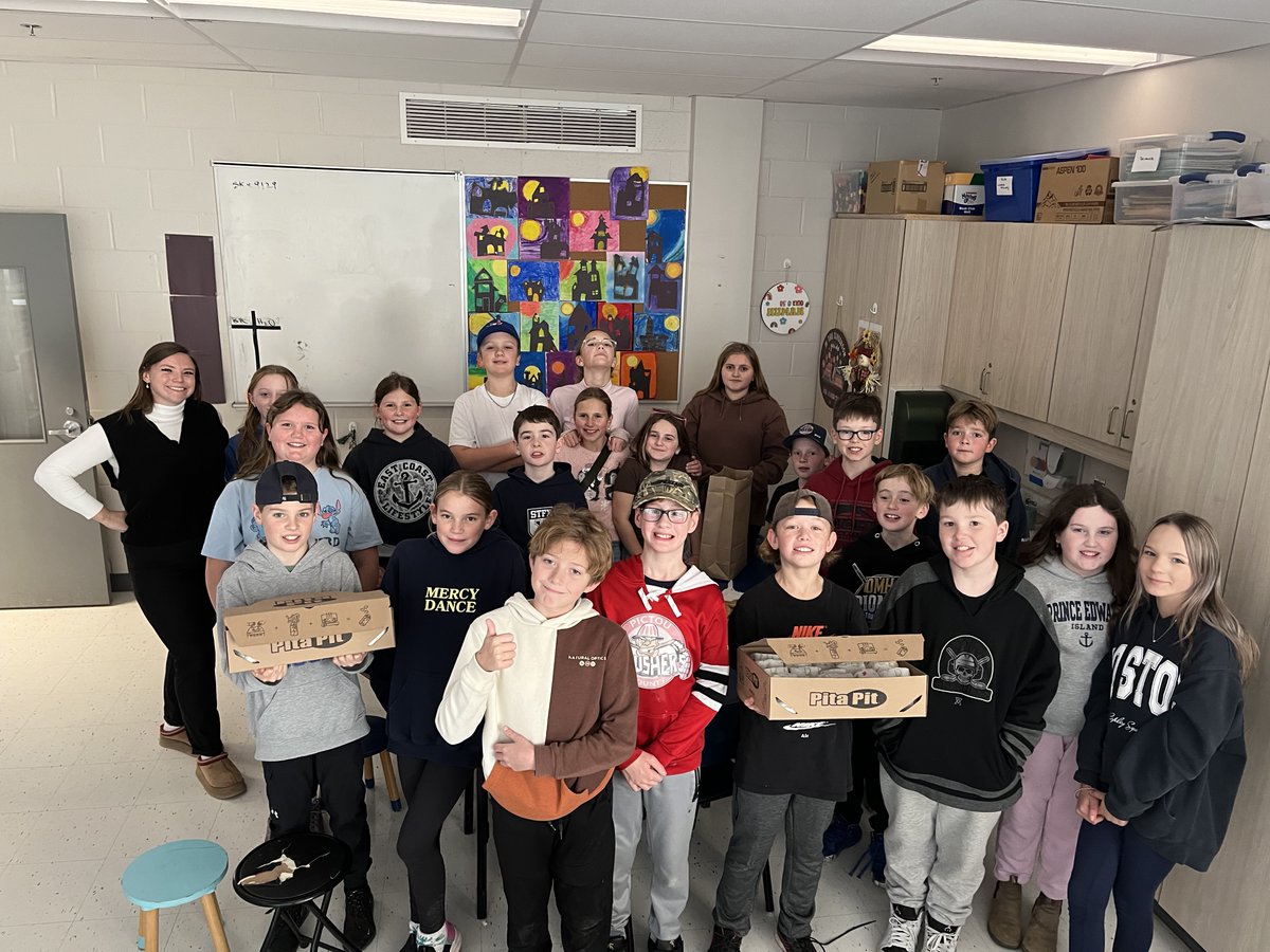 Ms. Forsyth's Grade 5/6 class at Frank H. MacDonald Academy enjoyed a Pita Pit party today as the prize for winning the Great Picker Upper Contest organized by the MOPC's Litter Awareness Committee.
The students collected 11 bags of garbage and 2 bags of recycling to win.