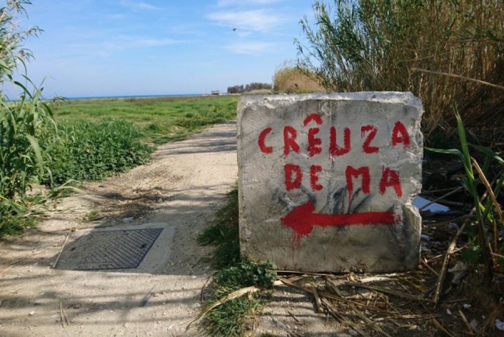 Alberto63Al's tweet photo. #LEticaDelViandante 

Ecco la strada.
Eccola la strada, e porta con sé, impeccabili,
innumerevoli domani.

#KoUn 
#SalaLettura https://t.co/NjSm0OyiFu