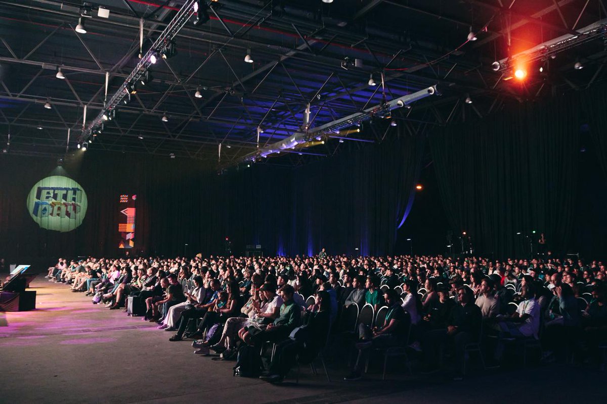 web3privacy's tweet image. Ethereum Privacy Stack event will happen on @EFDevcon main stage.

A gigantic stage full of privacy enthusiasts from all over the world. Discovering together potential of onchain privacy. Connecting with builders, activists and organisations.

Time to introduce new speakers!