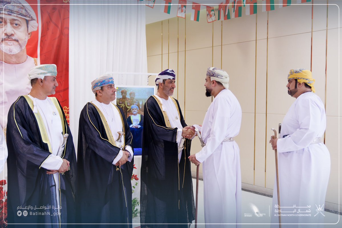 BatinahN_gov's tweet image. استقبل أصحاب السعادة الولاة ونوابهم اليوم جموع المهنئين بمناسبة #اليوم_الوطني_لسلطنة_عُمان، من المكرمين أعضاء مجلس الدولة، وأصحاب السعادة أعضاء مجلس الشورى، والشيوخ، والأعيان، وعدد من المسؤولين والمواطنين.