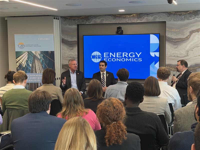 RepScottPeters's tweet image. Meeting America’s affordable and reliable energy demand requires building more infrastructure. Unfortunately, these projects are dragged out for years.

We must fix our slow, outdated permit process to build clean, renewable energy faster.

Glad to join @C2ES_org  and…