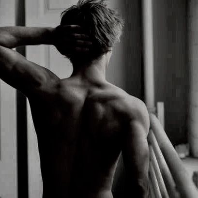 За всеми животными присмотрел, по дому бесцельно побродил... Нужно будет придумать себе ещё какие-то дела, на будущее