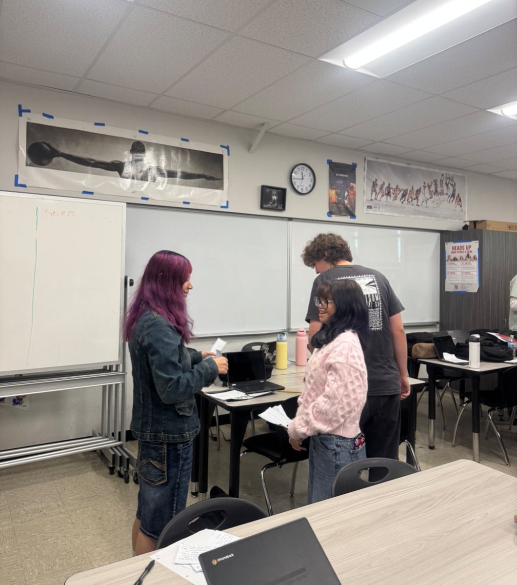 ACHS_AVID's tweet image. ✨ Kindness Week dopamine boost! 💛 Our AVID students spent the day sharing smiles, support, and simple acts of kindness with their classmates. Sometimes the smallest moments spark the biggest dopamine! 🤝✨