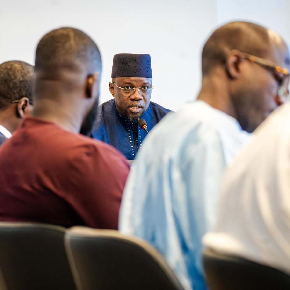 malick_yacine's tweet image. J’ai toujours dit que Sonko sera le président le mieux formé et préparé à la fonction que le Sénégal connaîtra. Celui qui sera le plus efficace et obtiendra le plus de résultats.

Il était déjà préparé par son parcours d’opposant radical, avec toute la pression qu’il a dû gérer…