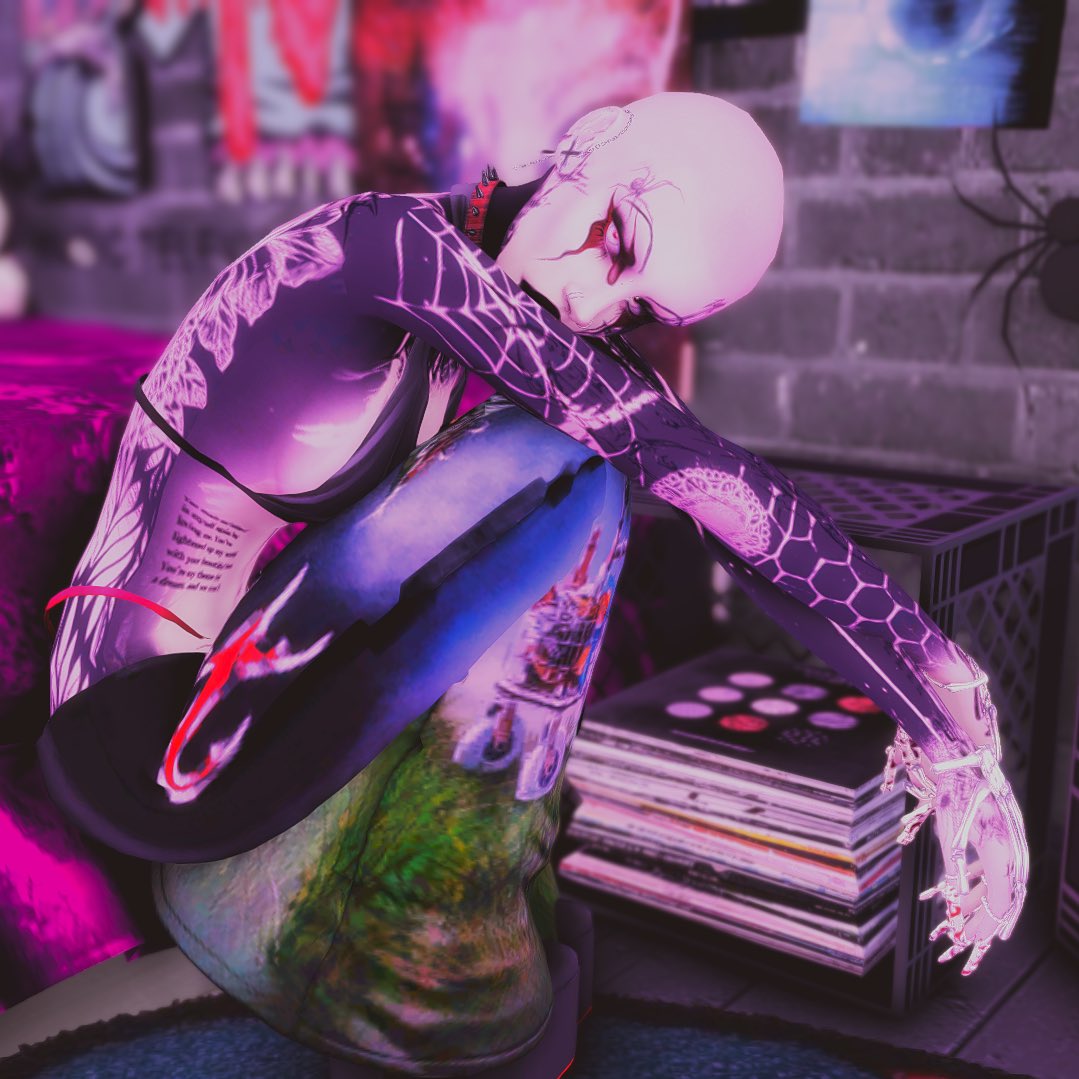 nymphoriiaa's tweet photo. Honey don’t talk to me about townie remakes because this is my Lilith Vatore https://t.co/Ywfa2wvotO