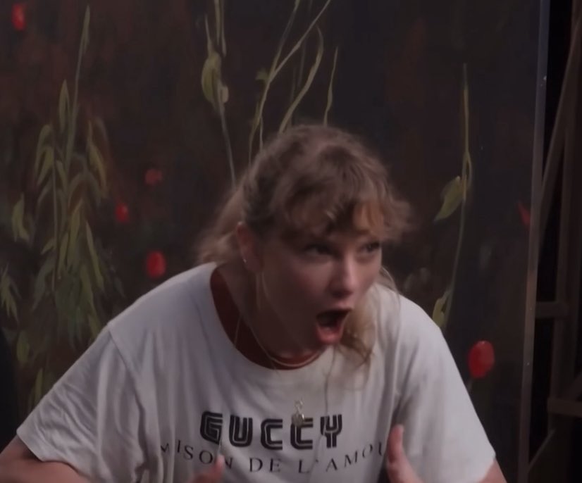 “Why does Taylor still get excited when she wins awards??”
Literally Taylor when someone mentions bread: