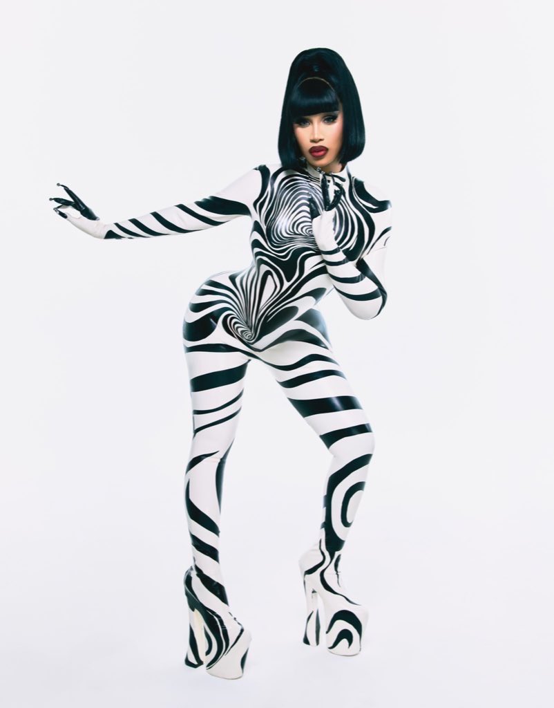 cardibchartdata's tweet photo. "ErrTime" by Cardi B has re-entered the Billboard Rap Digital Sales chart at #1 this week. 

It marks Cardi's 16th #1 on the chart and 4th #1 this year alone, joining "Outside", "Safe" and "Check Please". https://t.co/YUHJy9dLvV