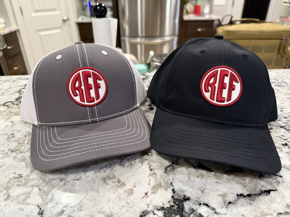 davemoneal's tweet image. Thank you to @KREFsports for the two awesome hats that they gave me for picking two correct OU Football scores this season! Hoping to get a 3rd hat this weekend! Sooners beat Missouri 24-14 🅾️🙌🐴🏈
#BoomerSooner @OU_Football