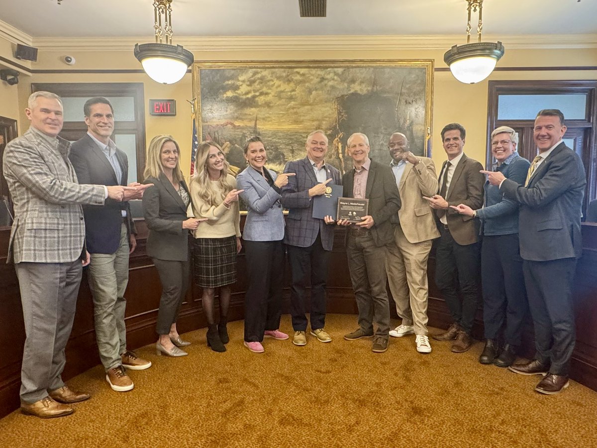 Joining the Utah Homelessness Council to give a sincere thanks to Wayne Niederhauser for his tireless service on behalf of Utahns most in need. <a href="/GovCox/">Governor Cox</a> <a href="/LGHendersonUtah/">Lt. Gov. Deidre M. Henderson</a> <a href="/slcmayor/">Mayor Erin Mendenhall</a>