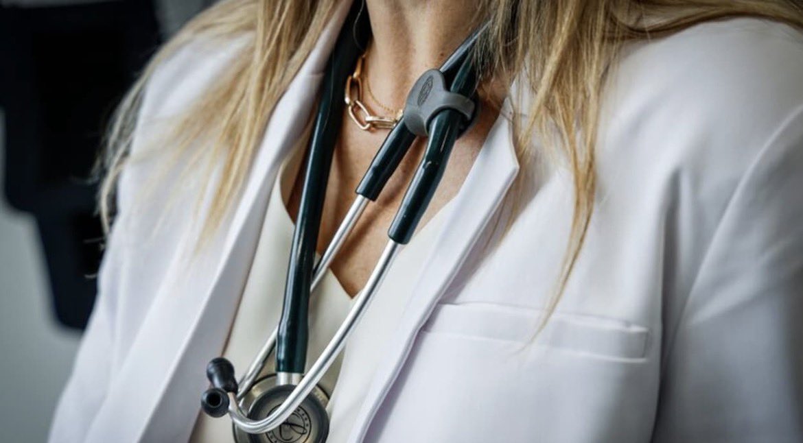 4 spécialistes qui démissionnent en 1 mois ! Preuve que la Loi-2 crée le chaos partout au Québec.

<a href="/francoislegault/">François Legault</a> et <a href="/cdube_sante/">Christian Dubé</a> n’ont rien compris : la Loi-2 démobilise et fragilise encore plus un réseau de santé à bout de souffle.

Abrogez cette mauvaise loi ! 

#polqc